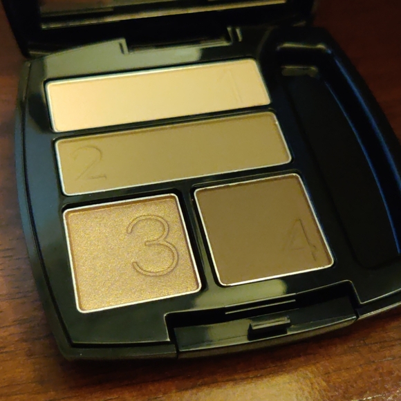 AVON - Picture 4 of 4